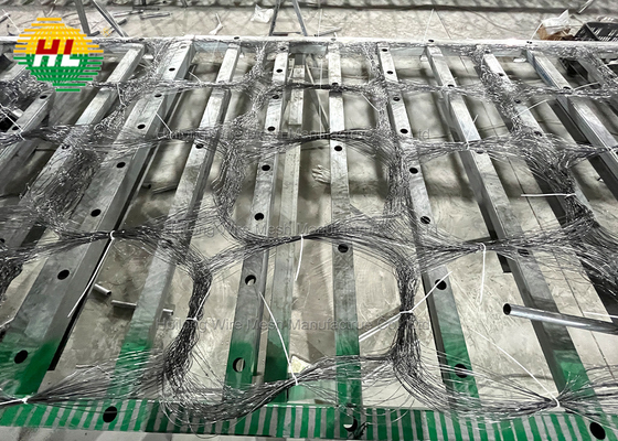 Tactical Metal Obstruction Nets For Various Terrains Vehicle Barrier Mesh Fortification Net